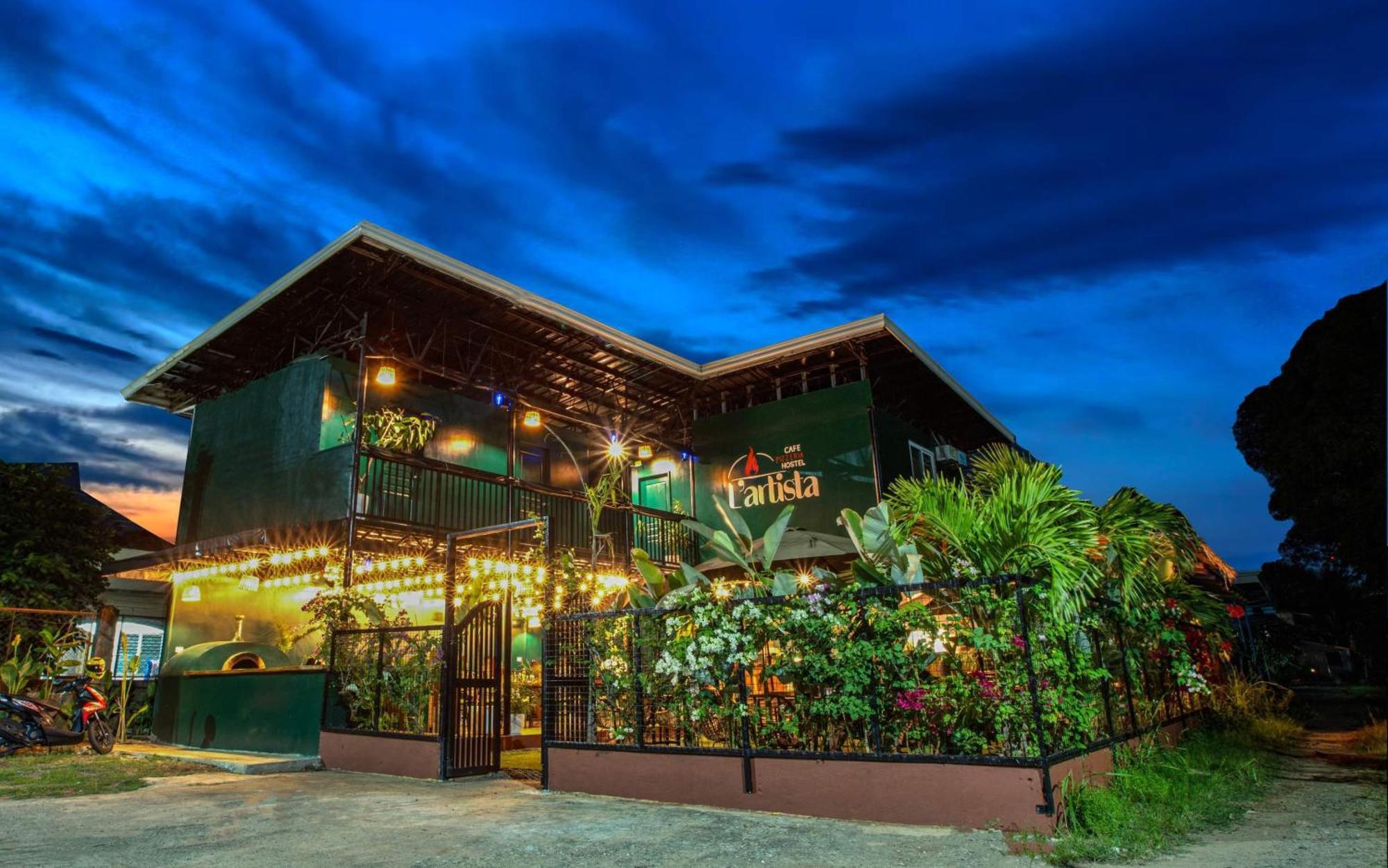 Lartista Hostel Puerto Princesa Exterior foto